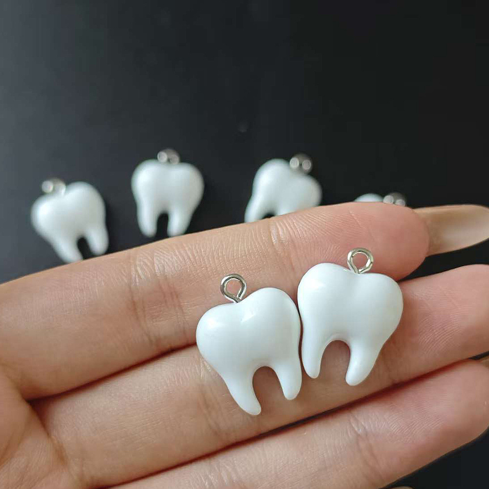 10 Buah Liontin Resin Gigi Put - Resin Art Essentials ulasan dan harga